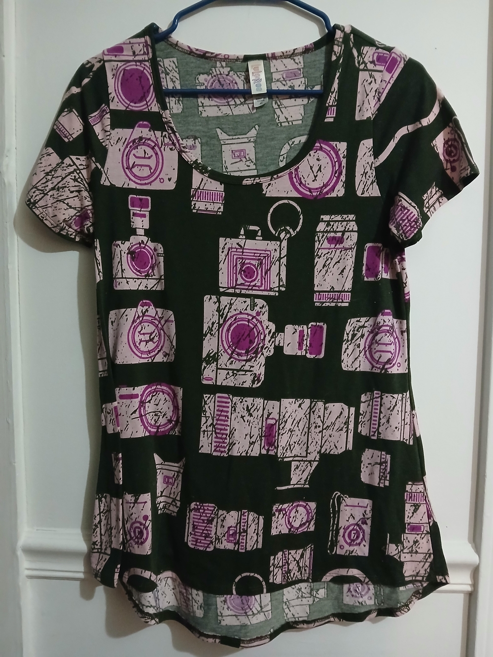 LuLaRoe Black Short-Sleeve Scoop Neck Top with Purple & Light Pink Camera Print